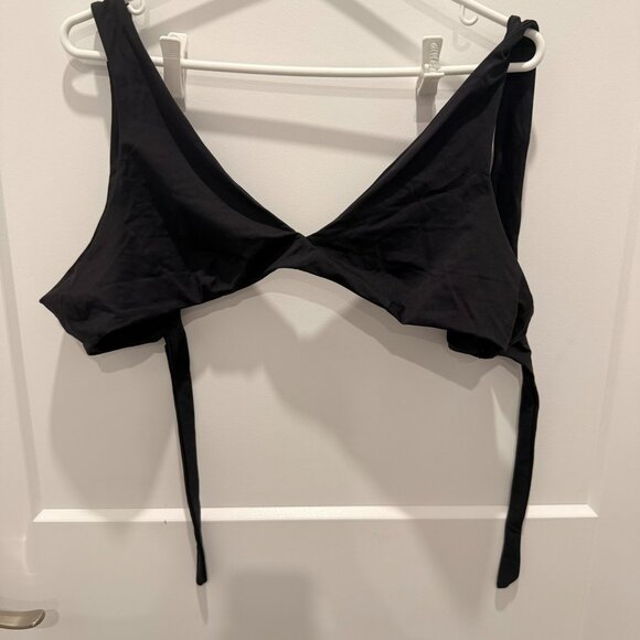 Volcom | GUC | 2 piece swim suit | Black | size XL (??) - Picture 3 of 3